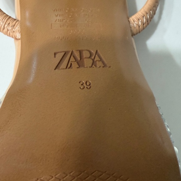 Zara Pearl & Crystal Pointed Slingback Heels in Tan and Silver ~ 9 or 39 - Picture 8 of 10